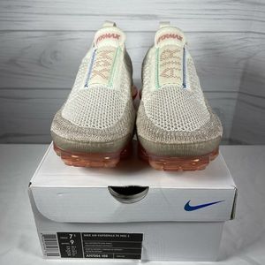 Nike Air VaporMax Flyknit Moc 2 Pink Sail Wheat